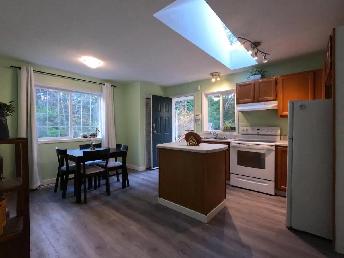 Countryroad Cozy 2Bedrooms Suite2 Nanaïmo Extérieur photo