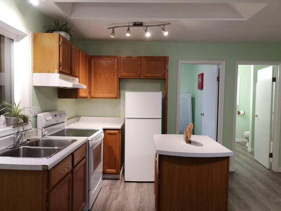 Countryroad Cozy 2Bedrooms Suite2 Nanaïmo Extérieur photo